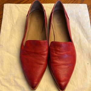 Red size 7 Frye leather flats